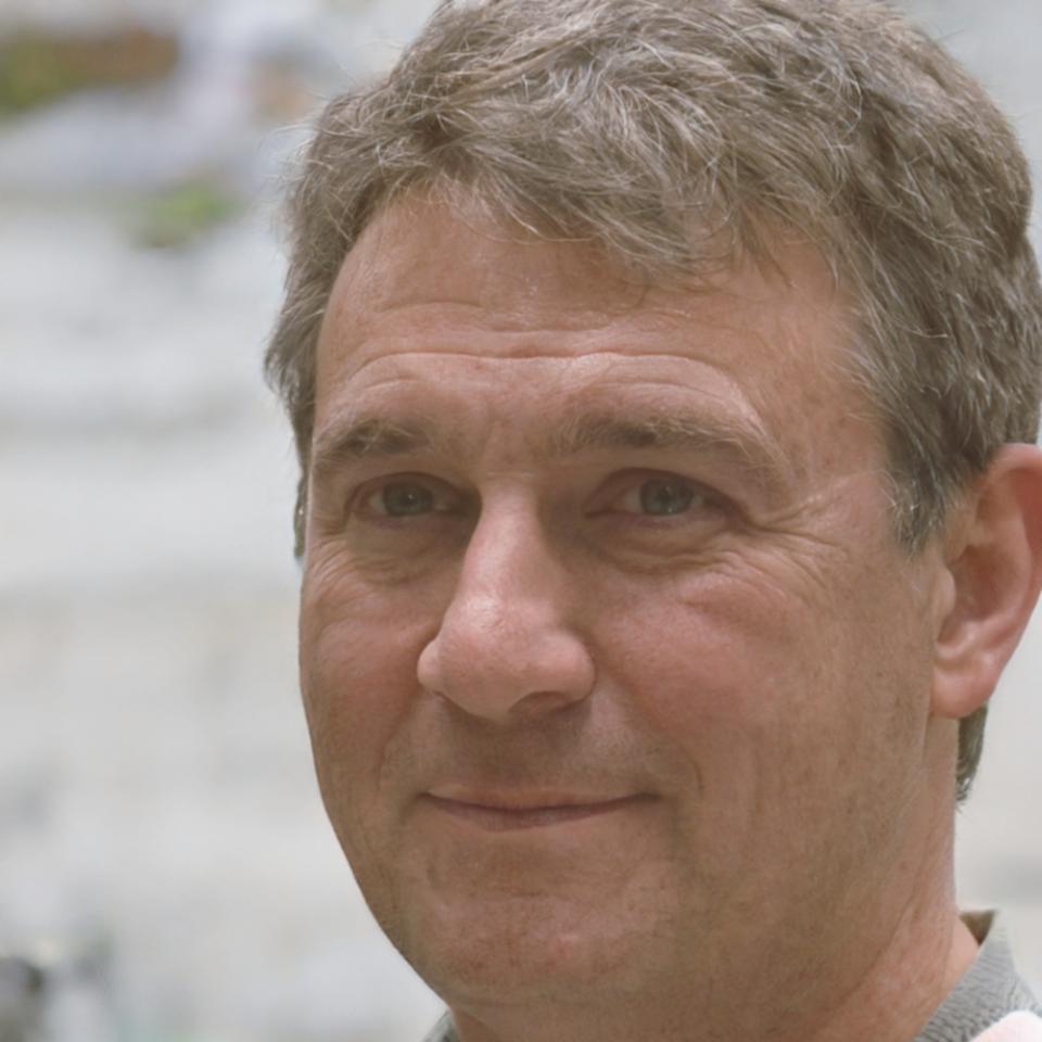 Portrait de Pierre Lefort, expert en finance d'entreprise